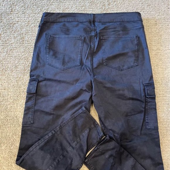 Old Navy Rockstar Super Skinny High Rise - Picture 3 of 3